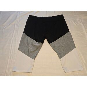 Athletic Works XXL Capri Leggings Womens Activewear Color Block Black Gray White